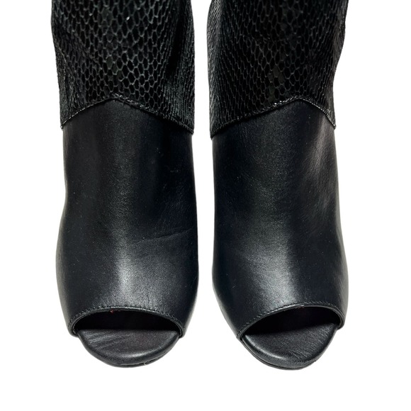 Charles Jourdan Black Leather Snakeskin Zipper Peep Stiletto Ankle Boot Size 7 - Picture 4 of 8